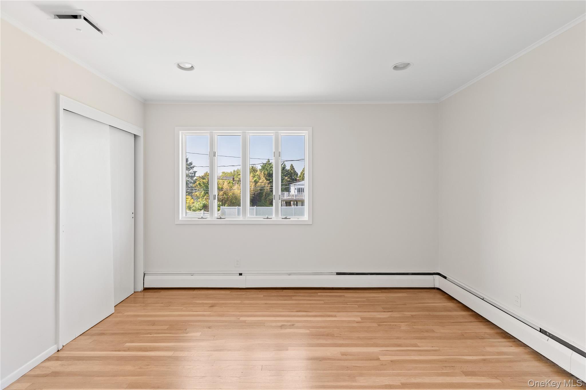 Single Family Secatogue  Suffolk County, NY 11795, MLS-909191-24