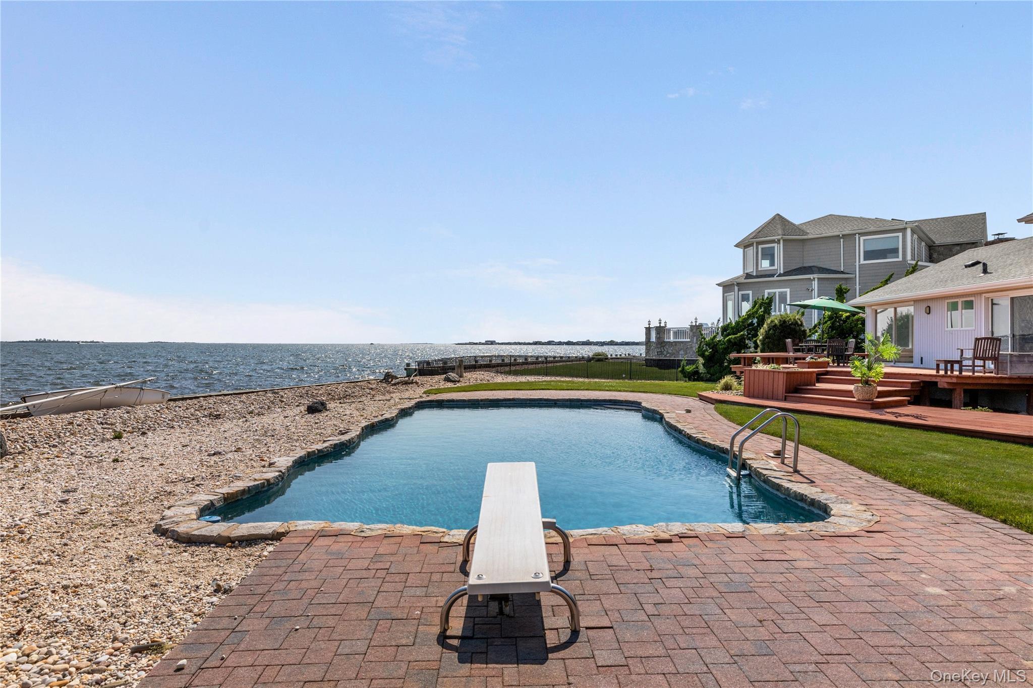 Single Family Secatogue  Suffolk County, NY 11795, MLS-909191-29