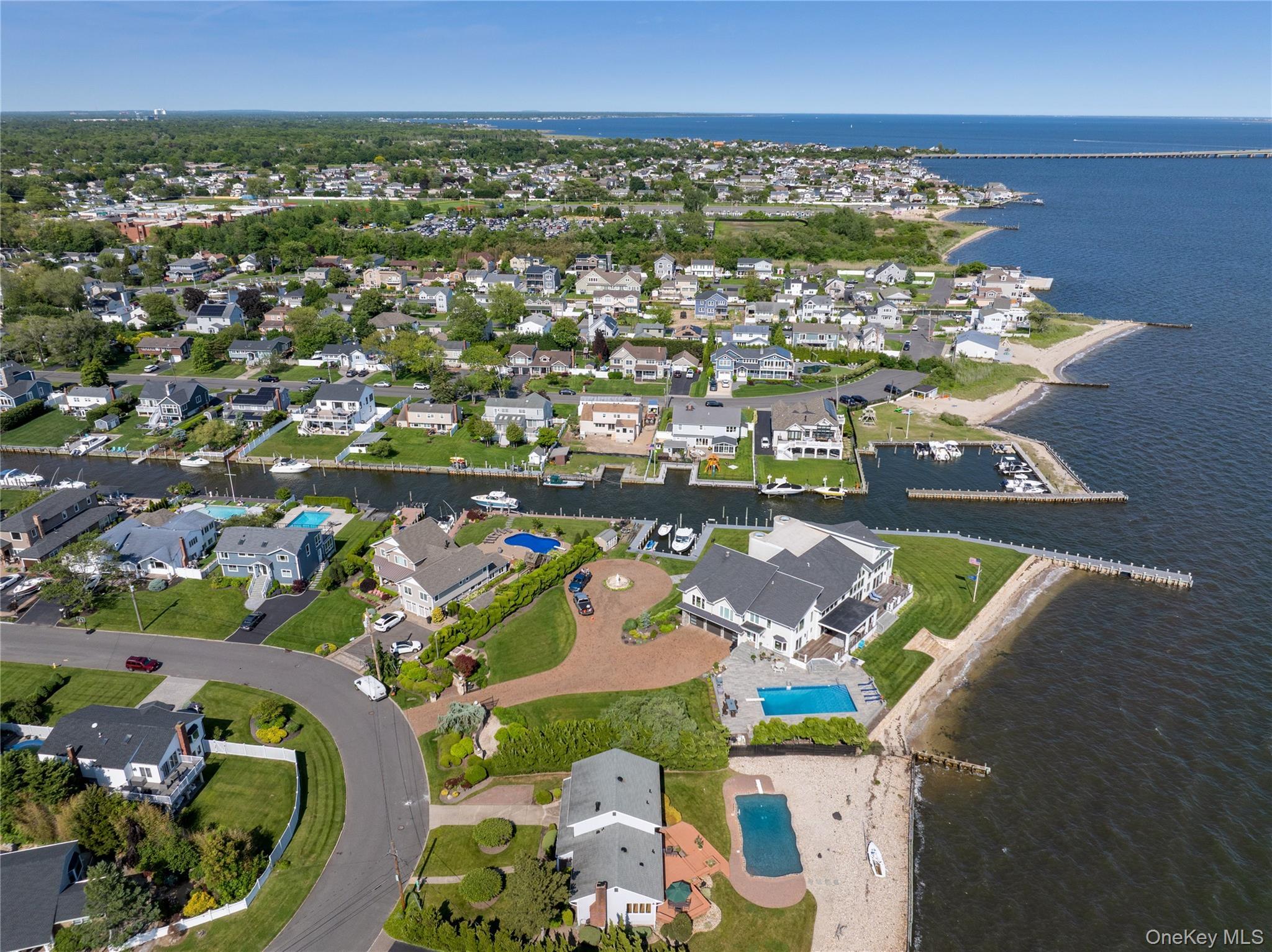 Single Family Secatogue  Suffolk County, NY 11795, MLS-909191-7