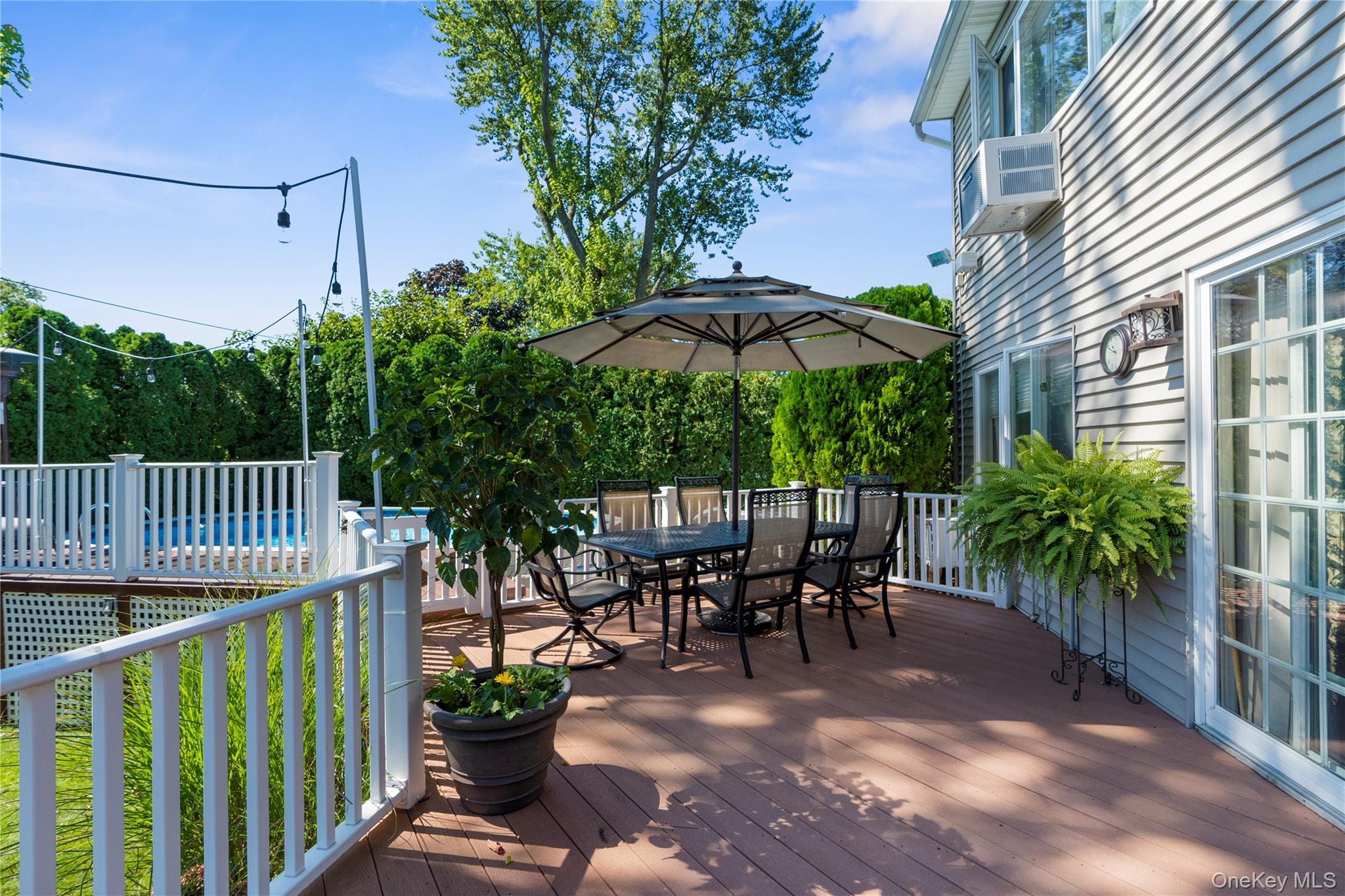 Single Family Jane  Nassau County, NY 11804, MLS-909193-22