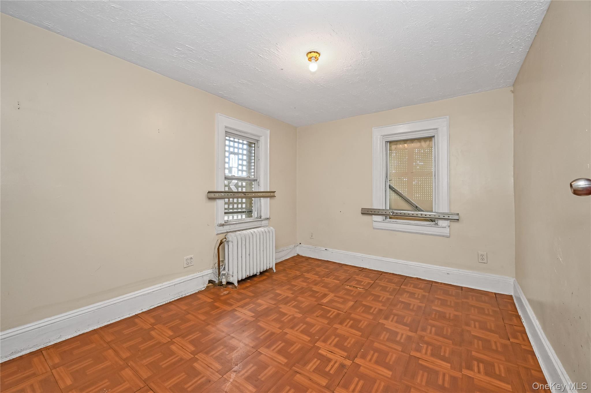 Single Family Roosevelt Nassau County, NY 11575, MLS-909208-10