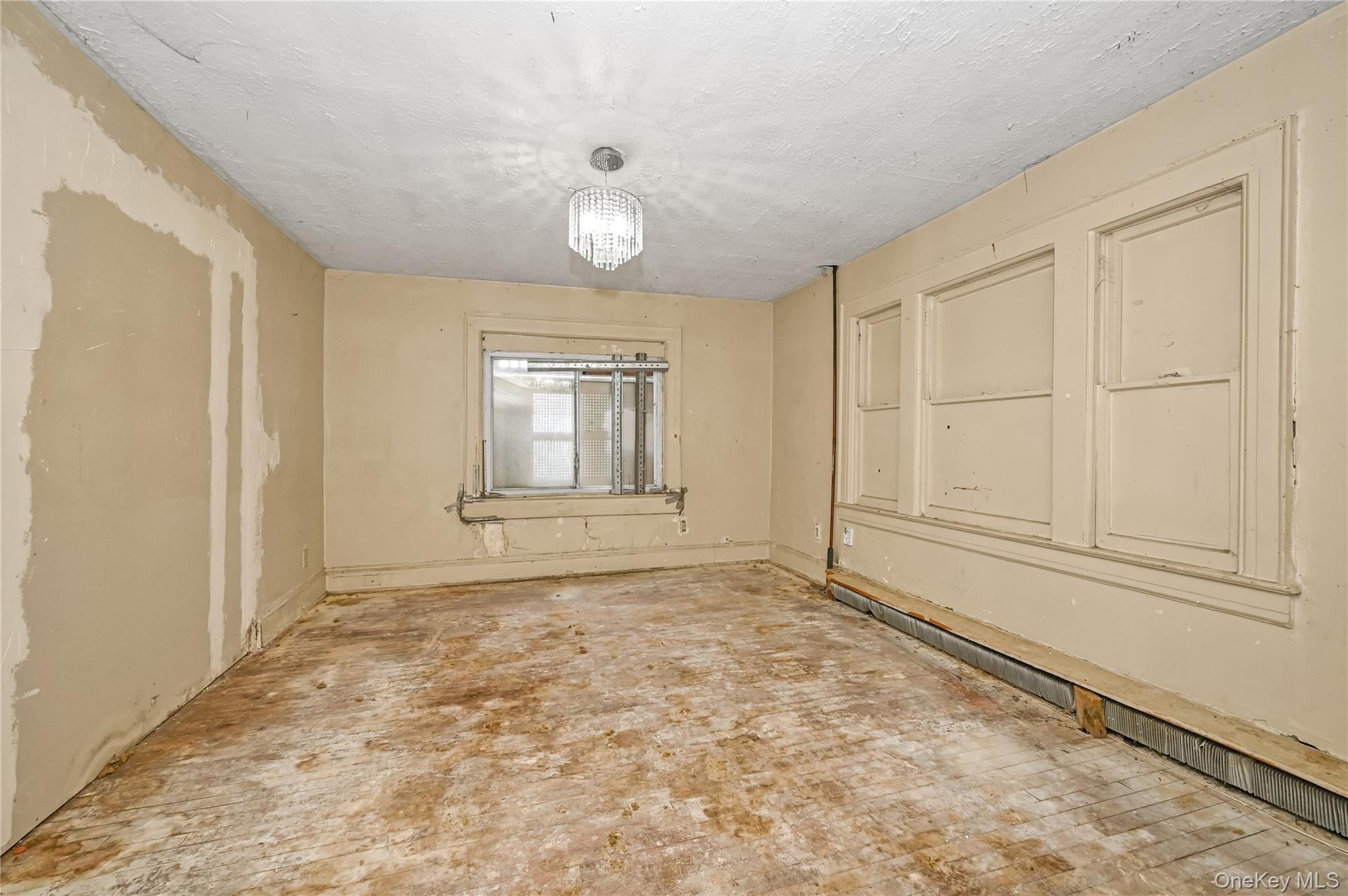 Single Family Roosevelt Nassau County, NY 11575, MLS-909208-3