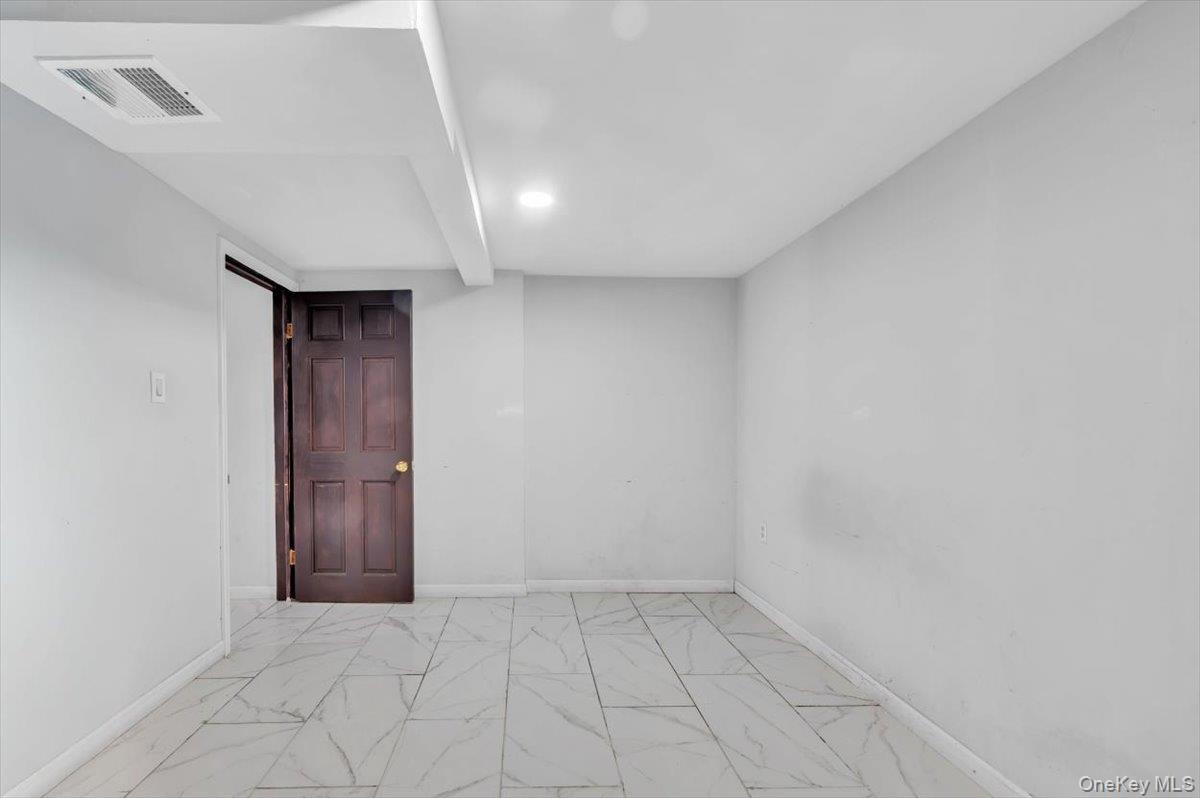 Single Family 115th Queens, NY 11419, MLS-909212-24