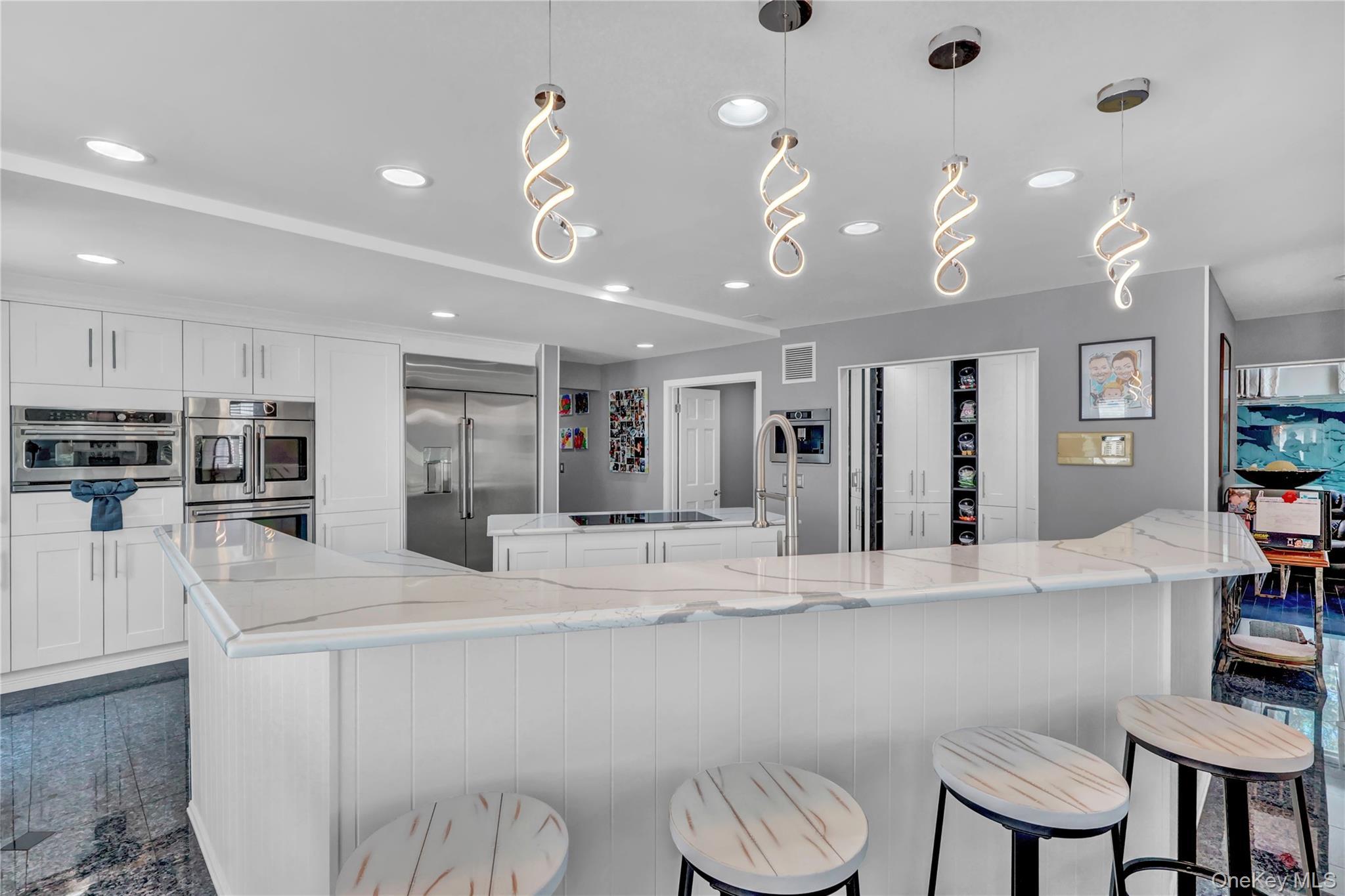 Single Family Cliff Suffolk County, NY 11777, MLS-909226-11