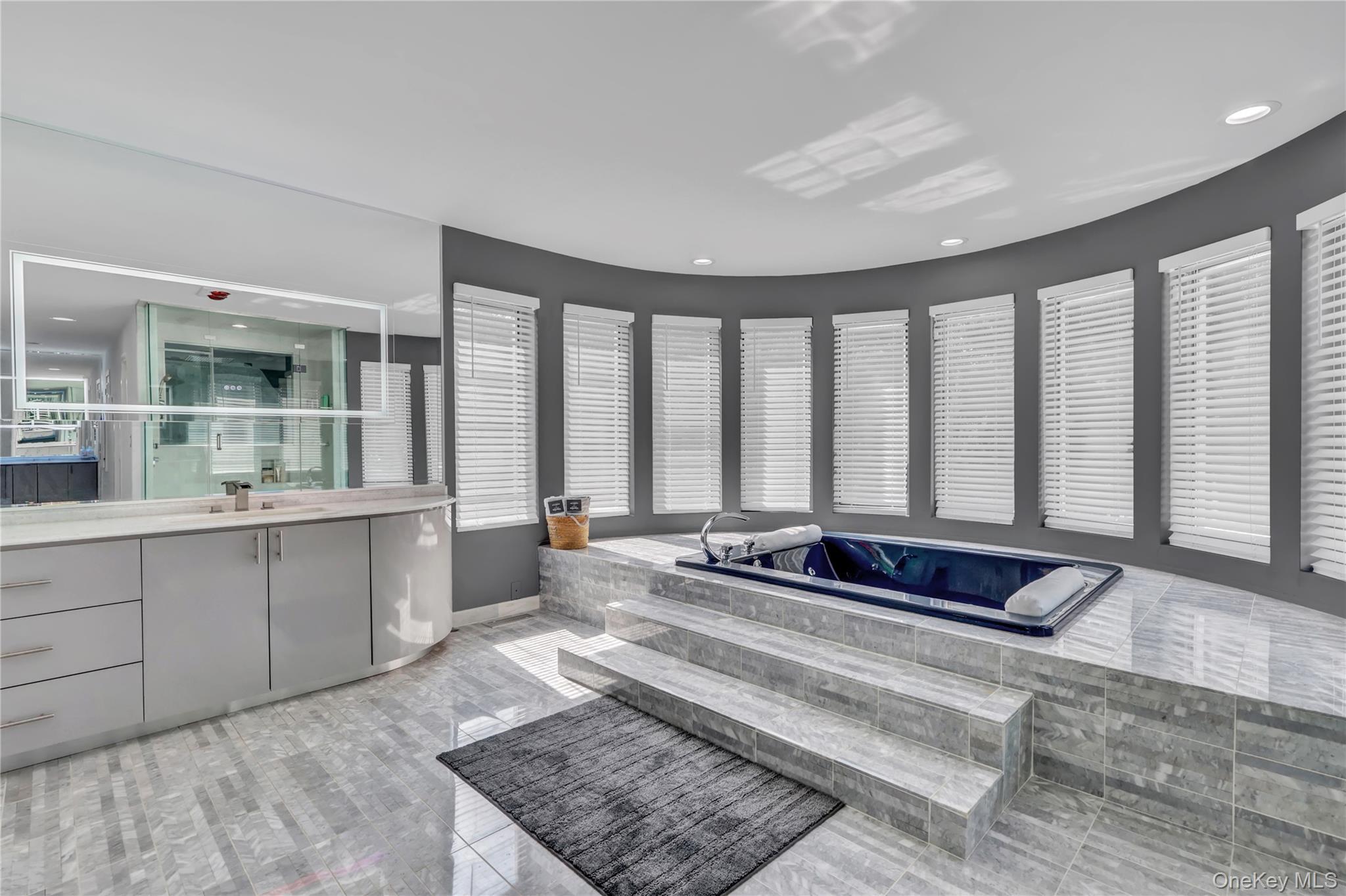 Single Family Cliff Suffolk County, NY 11777, MLS-909226-29