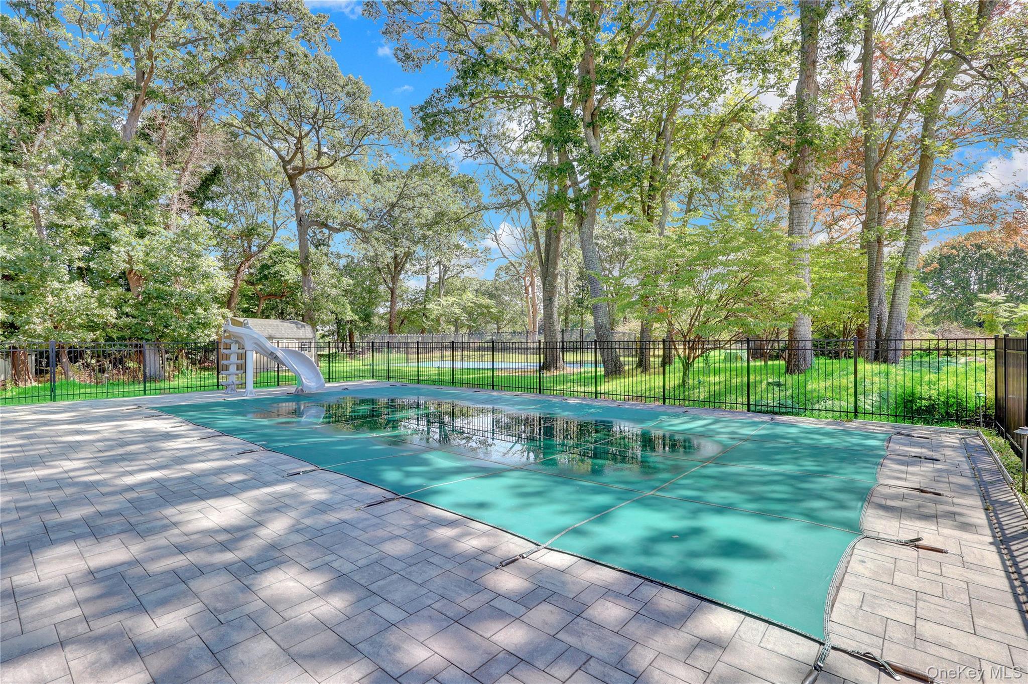 Single Family Cliff Suffolk County, NY 11777, MLS-909226-39