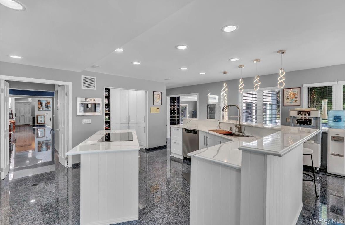 Single Family Cliff Suffolk County, NY 11777, MLS-909226-7