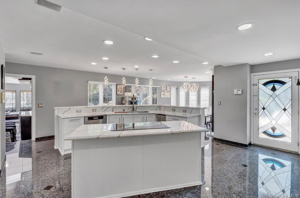 Single Family Cliff Suffolk County, NY 11777, MLS-909226-8