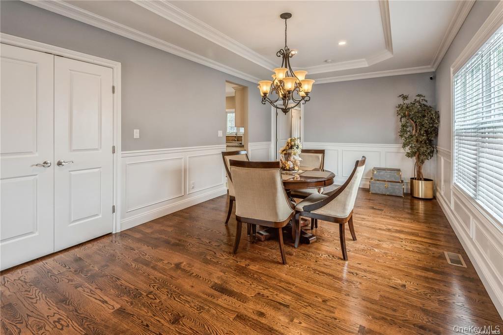 Single Family Meeting Nassau County, NY 11801, MLS-909235-12