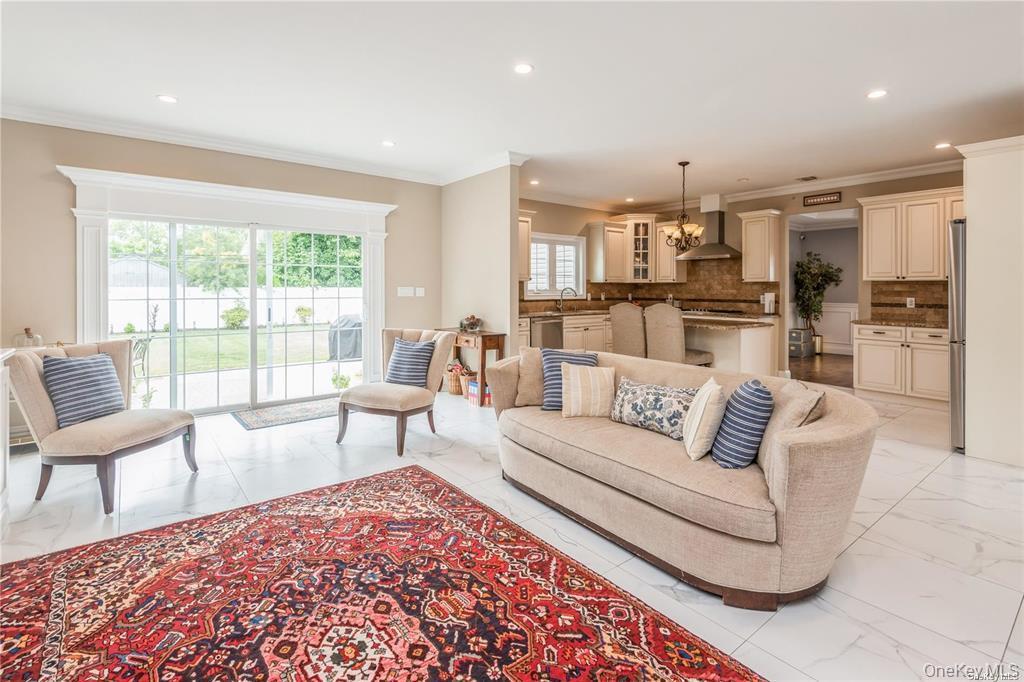 Single Family Meeting Nassau County, NY 11801, MLS-909235-13