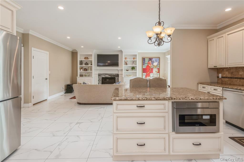 Single Family Meeting Nassau County, NY 11801, MLS-909235-16