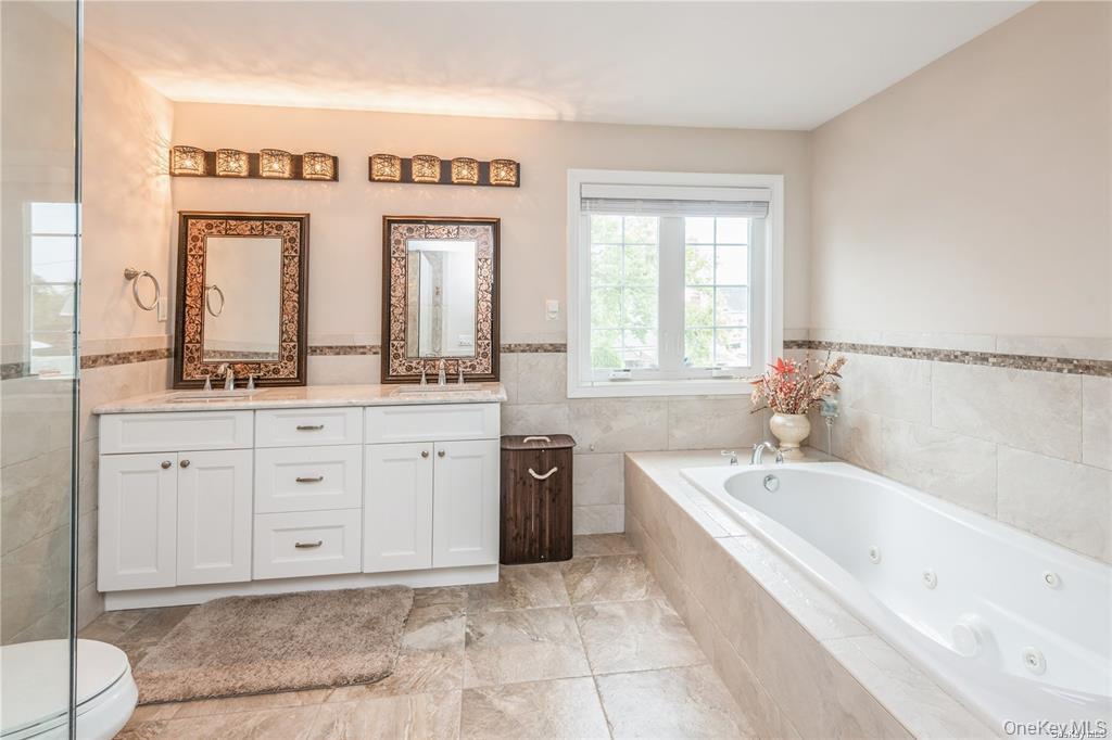 Single Family Meeting Nassau County, NY 11801, MLS-909235-24