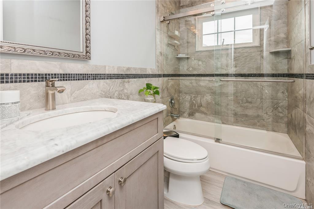 Single Family Meeting Nassau County, NY 11801, MLS-909235-26