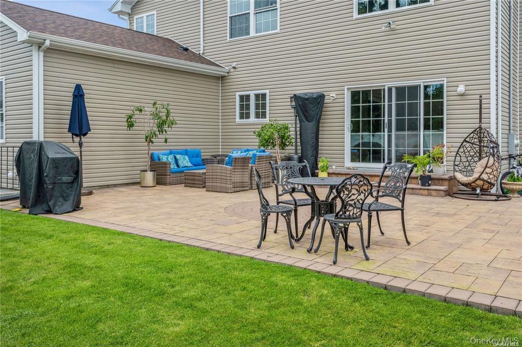 Single Family Meeting Nassau County, NY 11801, MLS-909235-33