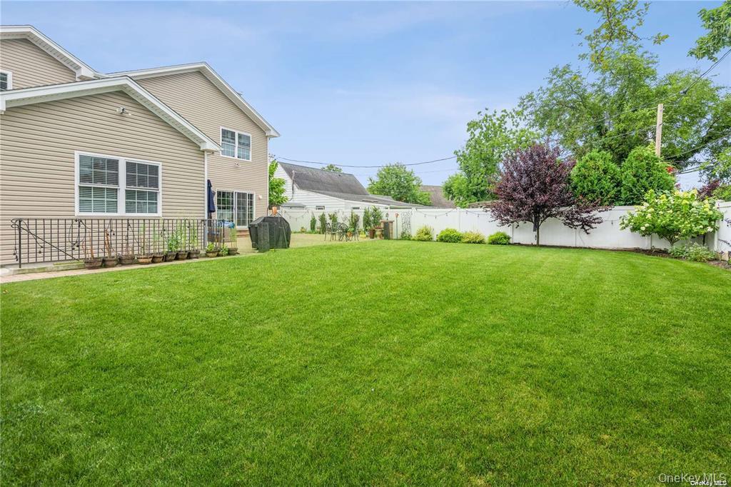 Single Family Meeting Nassau County, NY 11801, MLS-909235-35