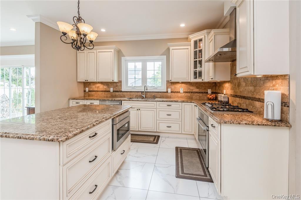 Single Family Meeting Nassau County, NY 11801, MLS-909235-5