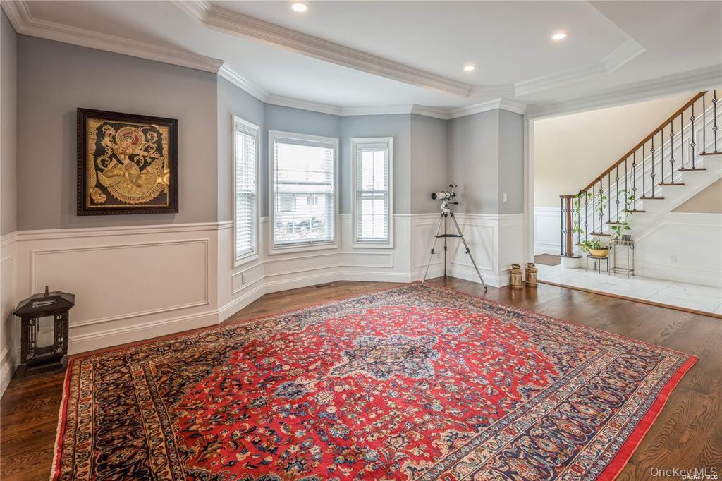 Single Family Meeting Nassau County, NY 11801, MLS-909235-9