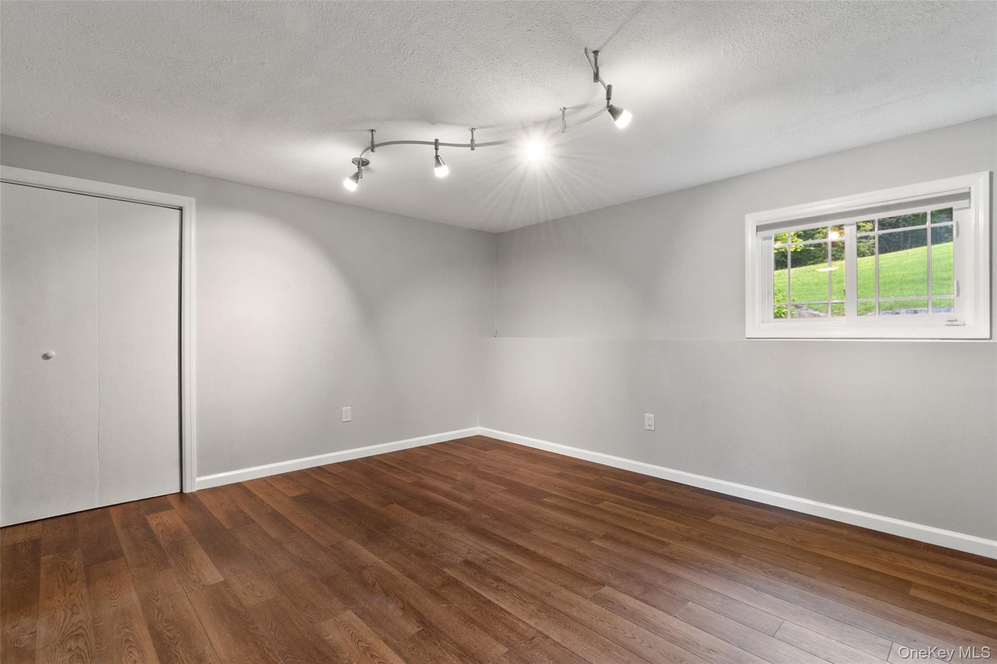 Single Family Sherwood Hill  Putnam County, NY 10509, MLS-909240-24