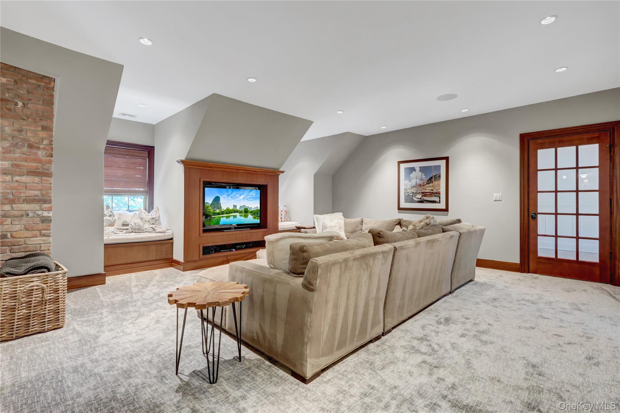 Single Family Dyke Suffolk County, NY 11733, MLS-909253-29