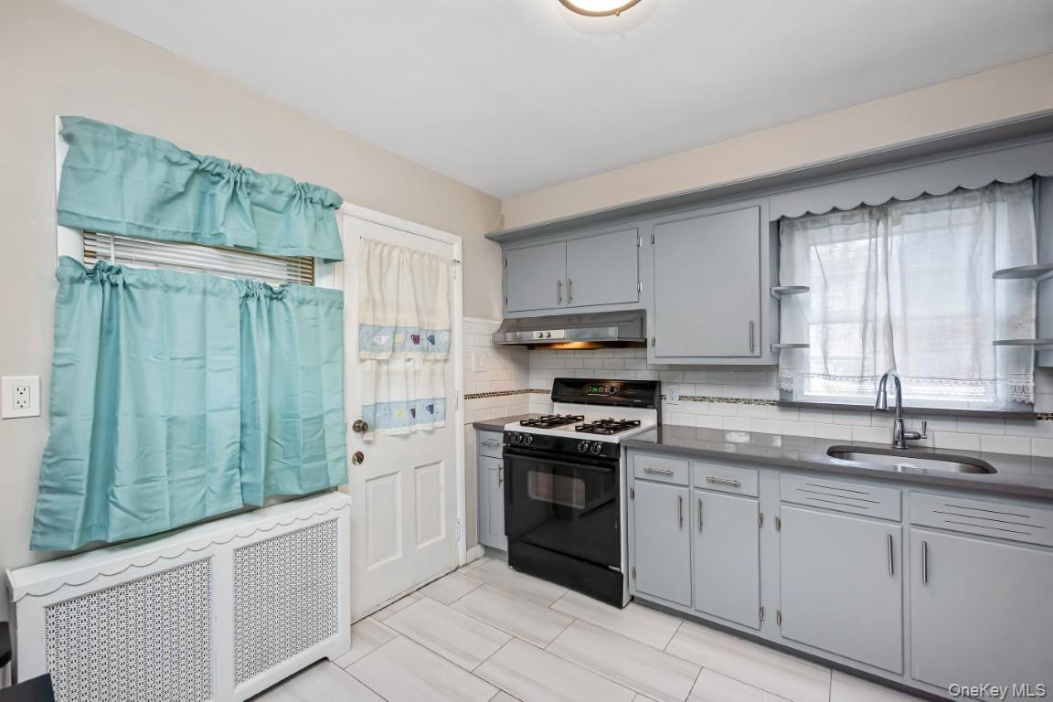 Single Family Arthur  Nassau County, NY 11552, MLS-909255-13