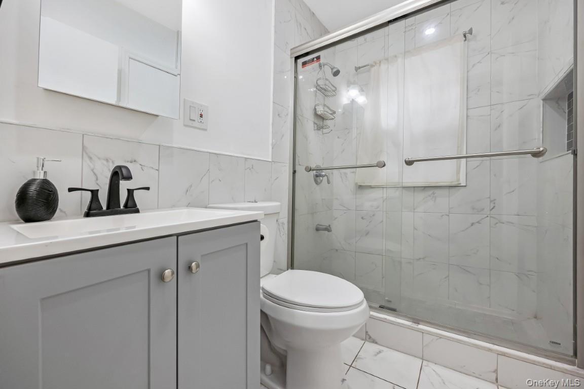 Single Family Arthur  Nassau County, NY 11552, MLS-909255-17