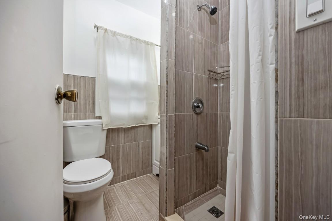 Single Family Arthur  Nassau County, NY 11552, MLS-909255-20