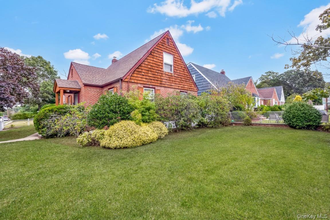 Single Family Arthur  Nassau County, NY 11552, MLS-909255-3