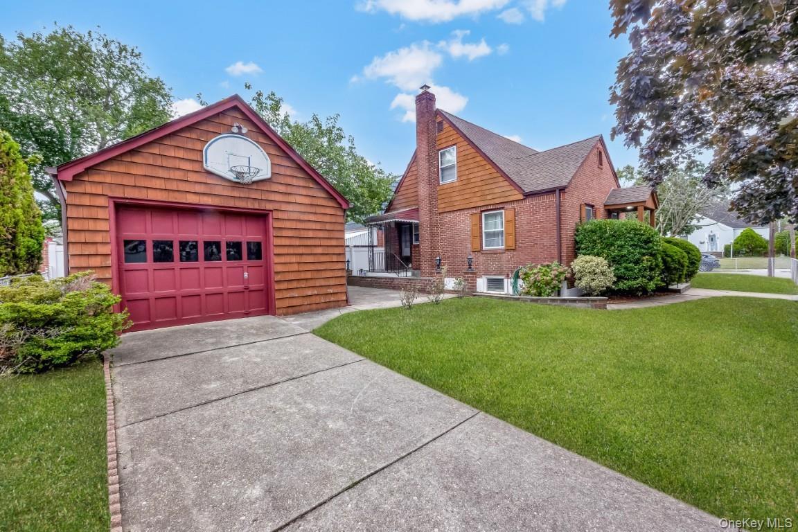 Single Family Arthur  Nassau County, NY 11552, MLS-909255-7