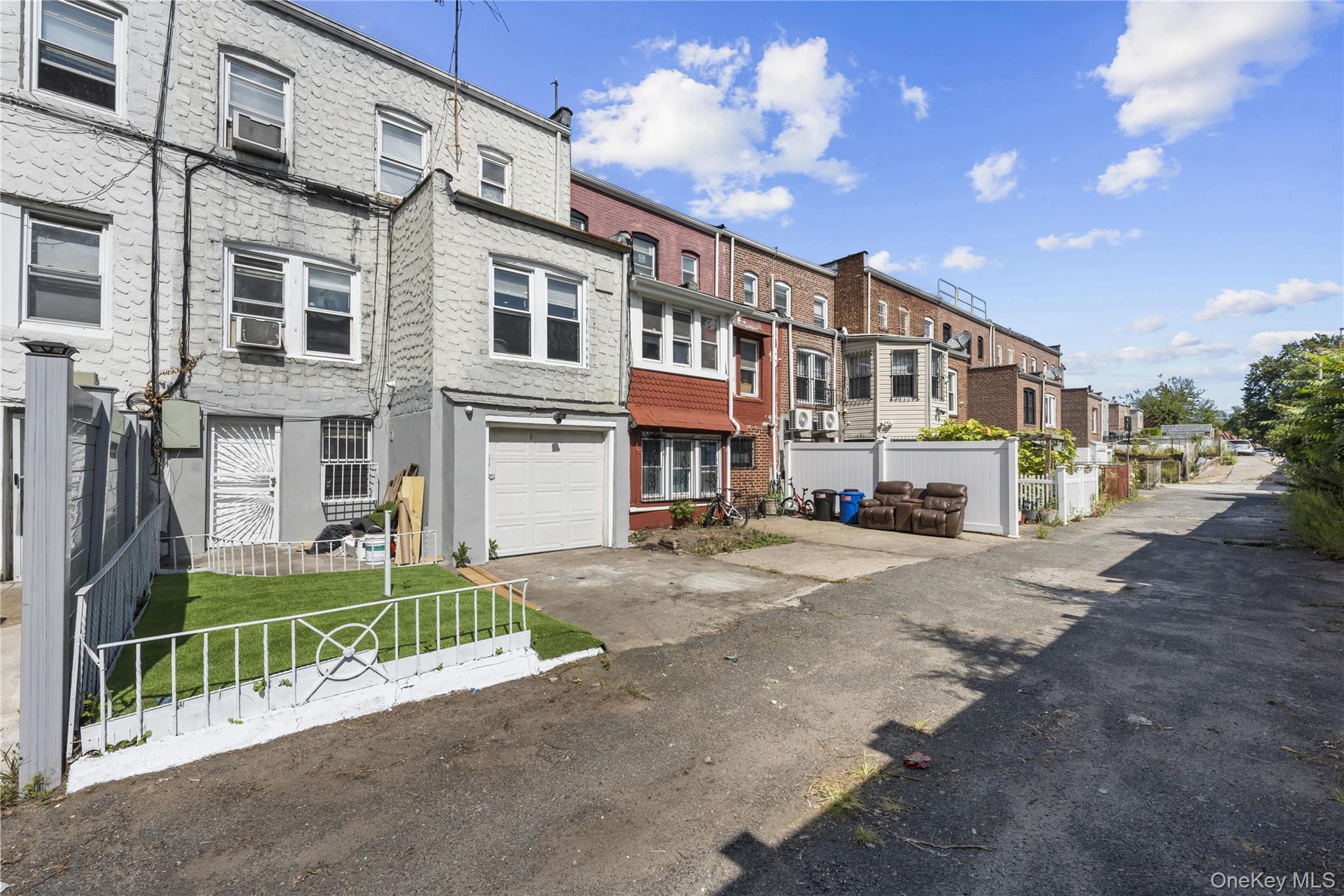 Single Family Leslie  Queens, NY 11434, MLS-909271-31