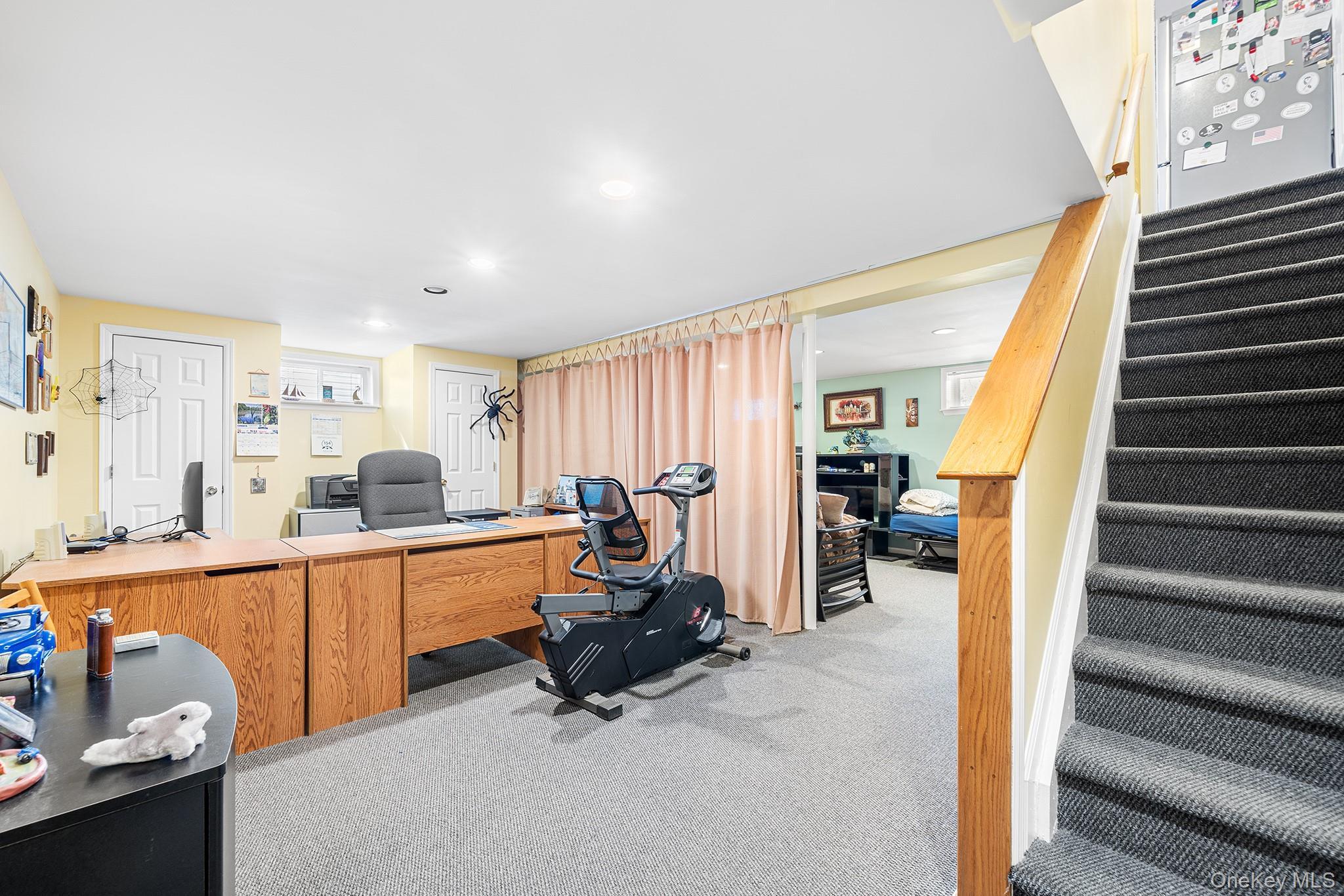 Single Family Dewey  Nassau County, NY 11710, MLS-909292-36