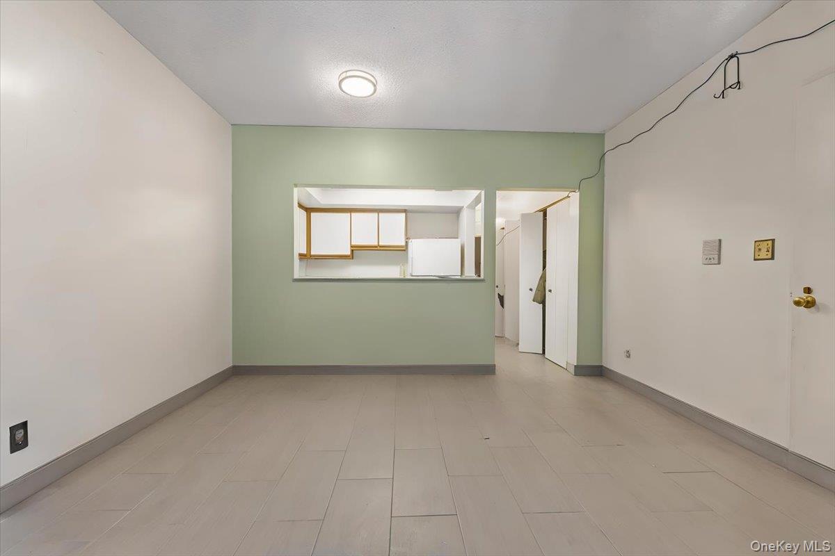 Single Family Crotona  Bronx, NY 10456, MLS-909320-6