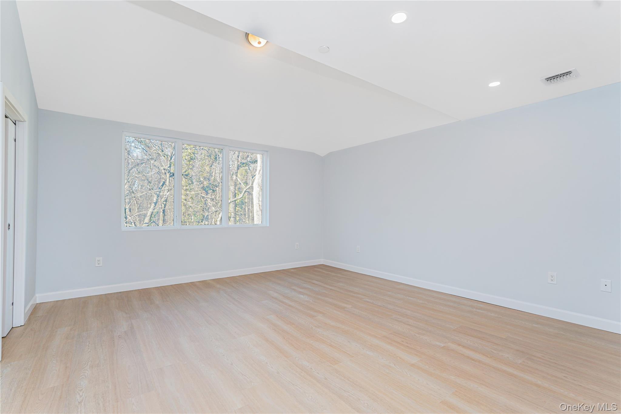 Single Family Poillon Ave Staten Island, NY 10312, MLS-909327-20