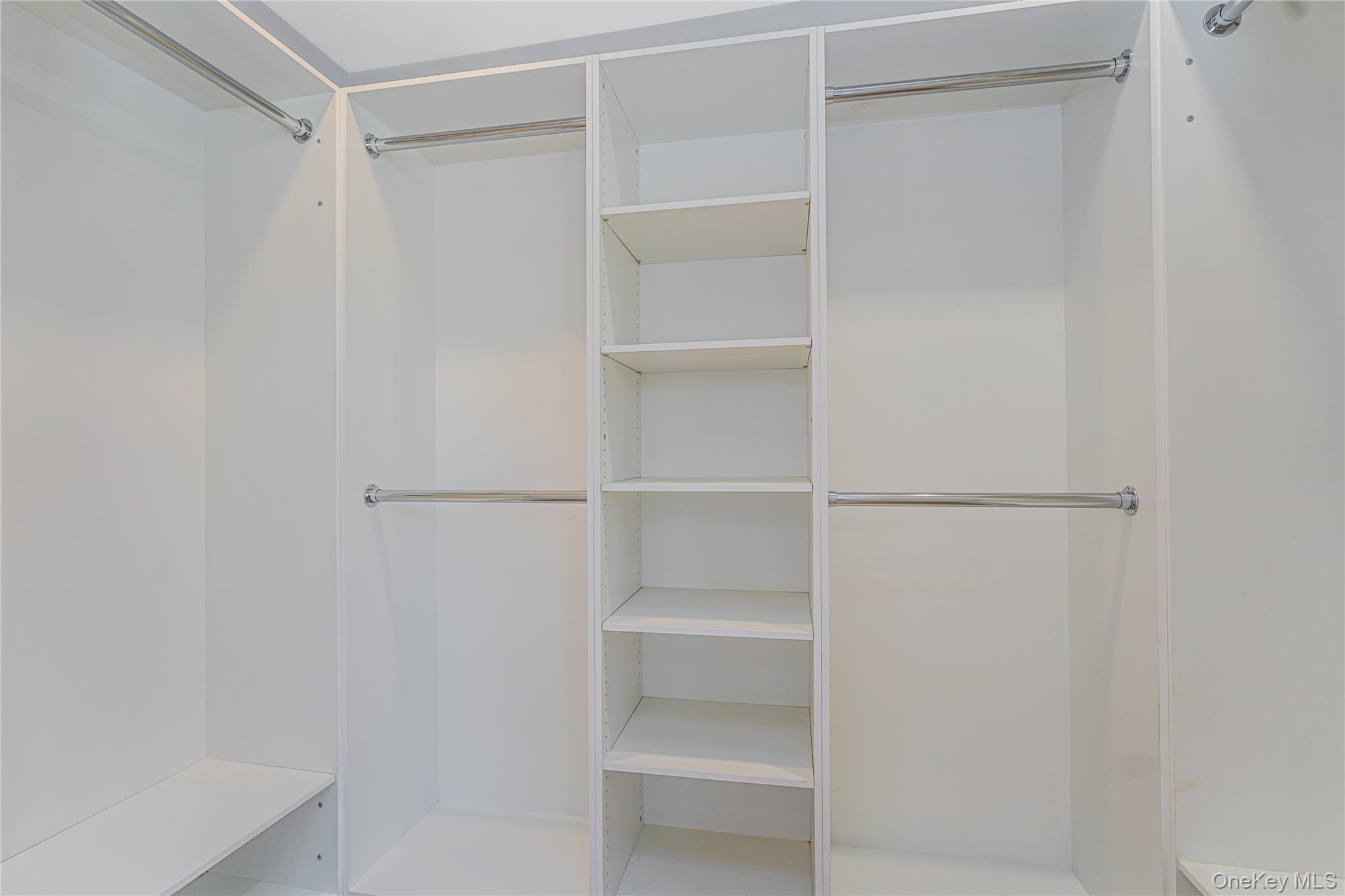 Single Family Poillon Ave Staten Island, NY 10312, MLS-909327-23