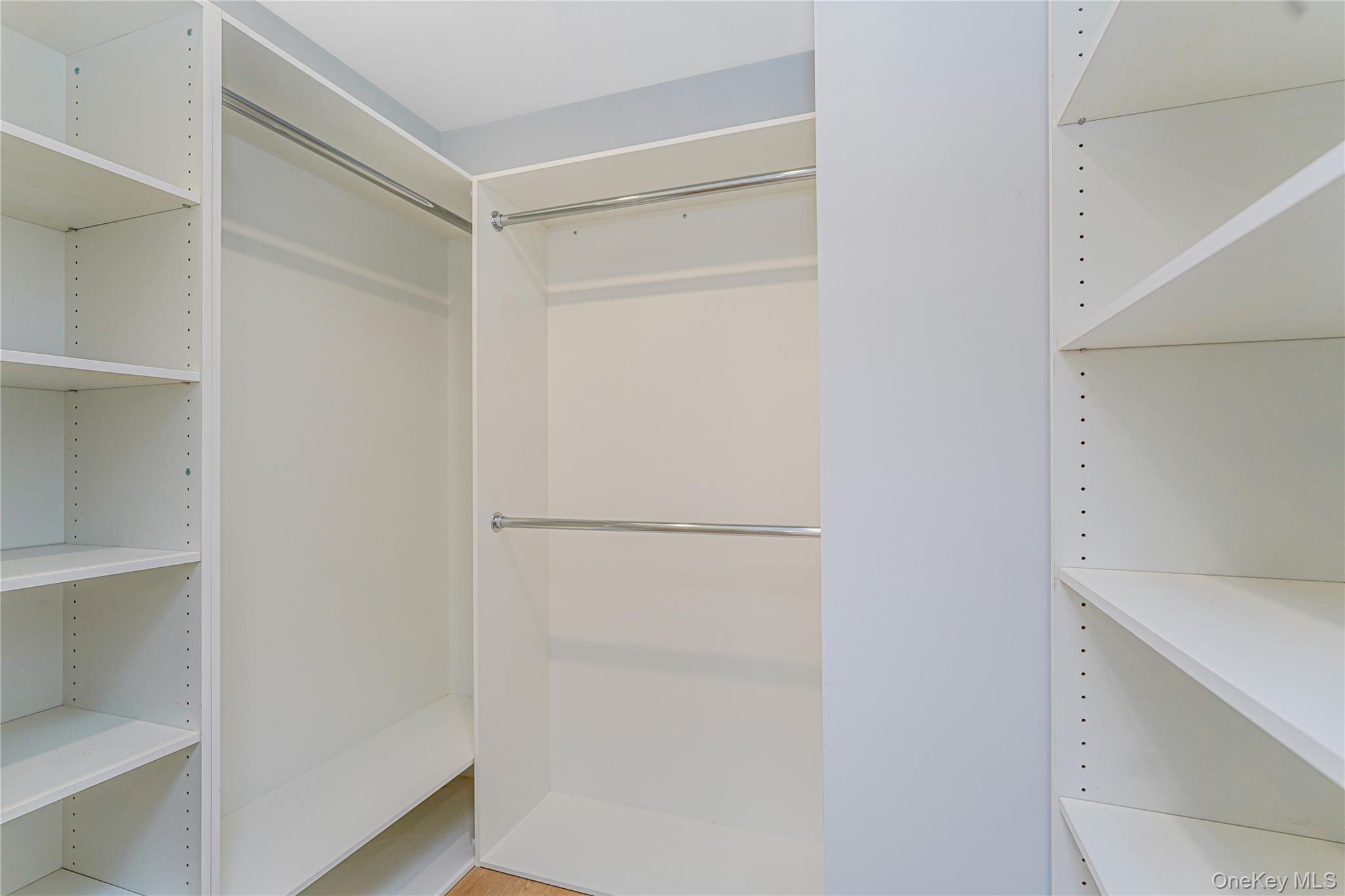 Single Family Poillon Ave Staten Island, NY 10312, MLS-909327-24