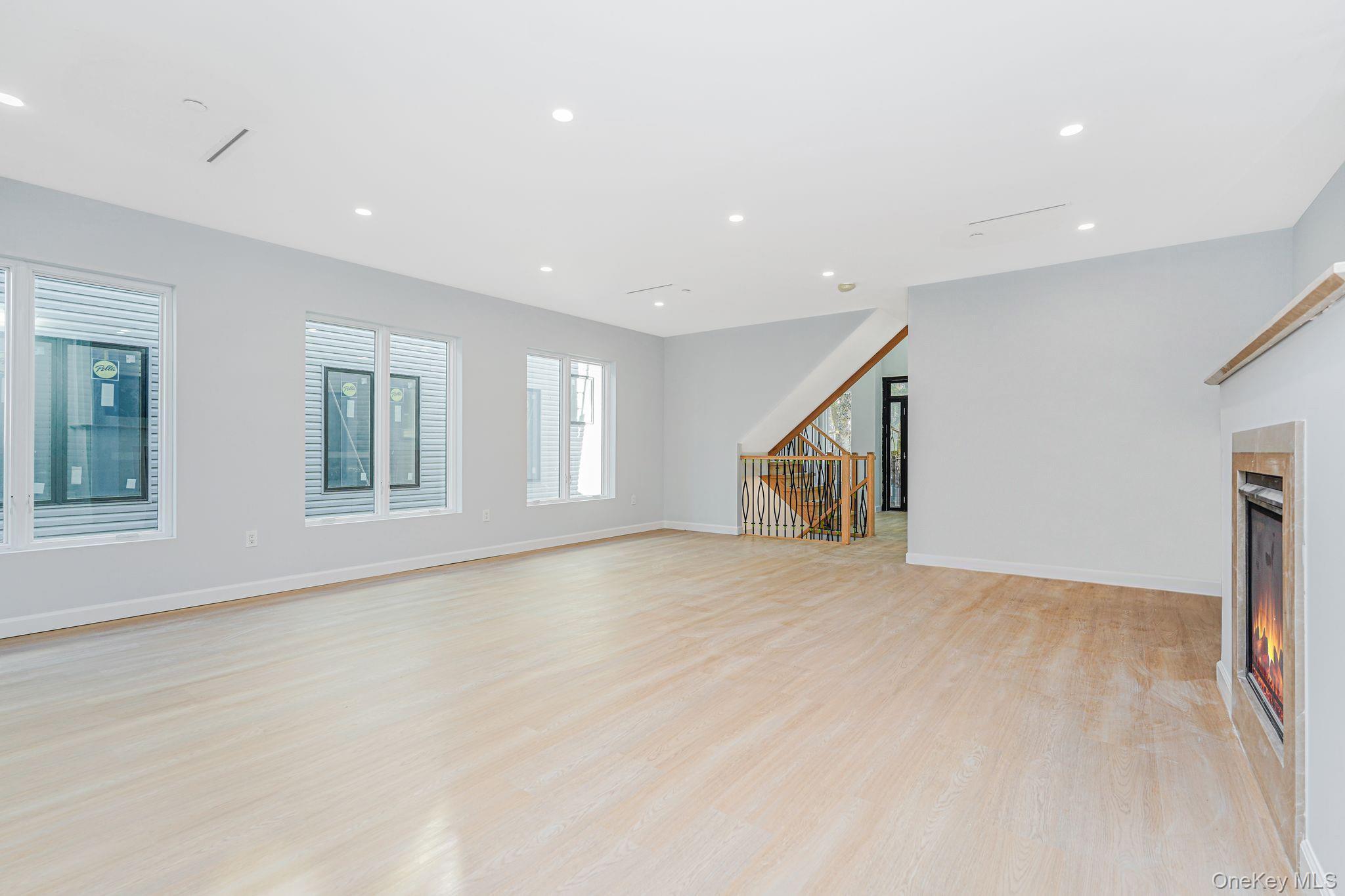 Single Family Poillon Ave Staten Island, NY 10312, MLS-909327-9