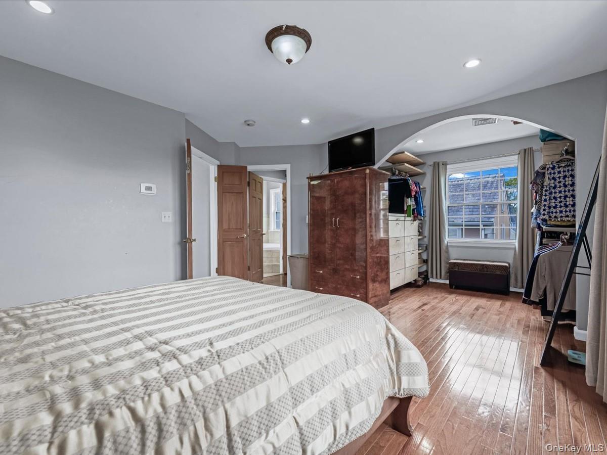 Single Family Berkshire  Westchester County, NY 10710, MLS-909344-18