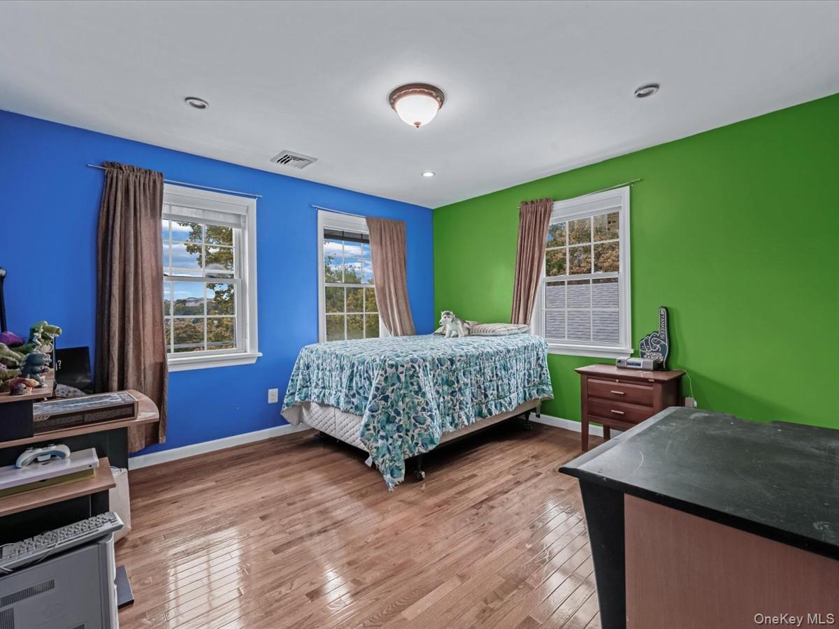 Single Family Berkshire  Westchester County, NY 10710, MLS-909344-23