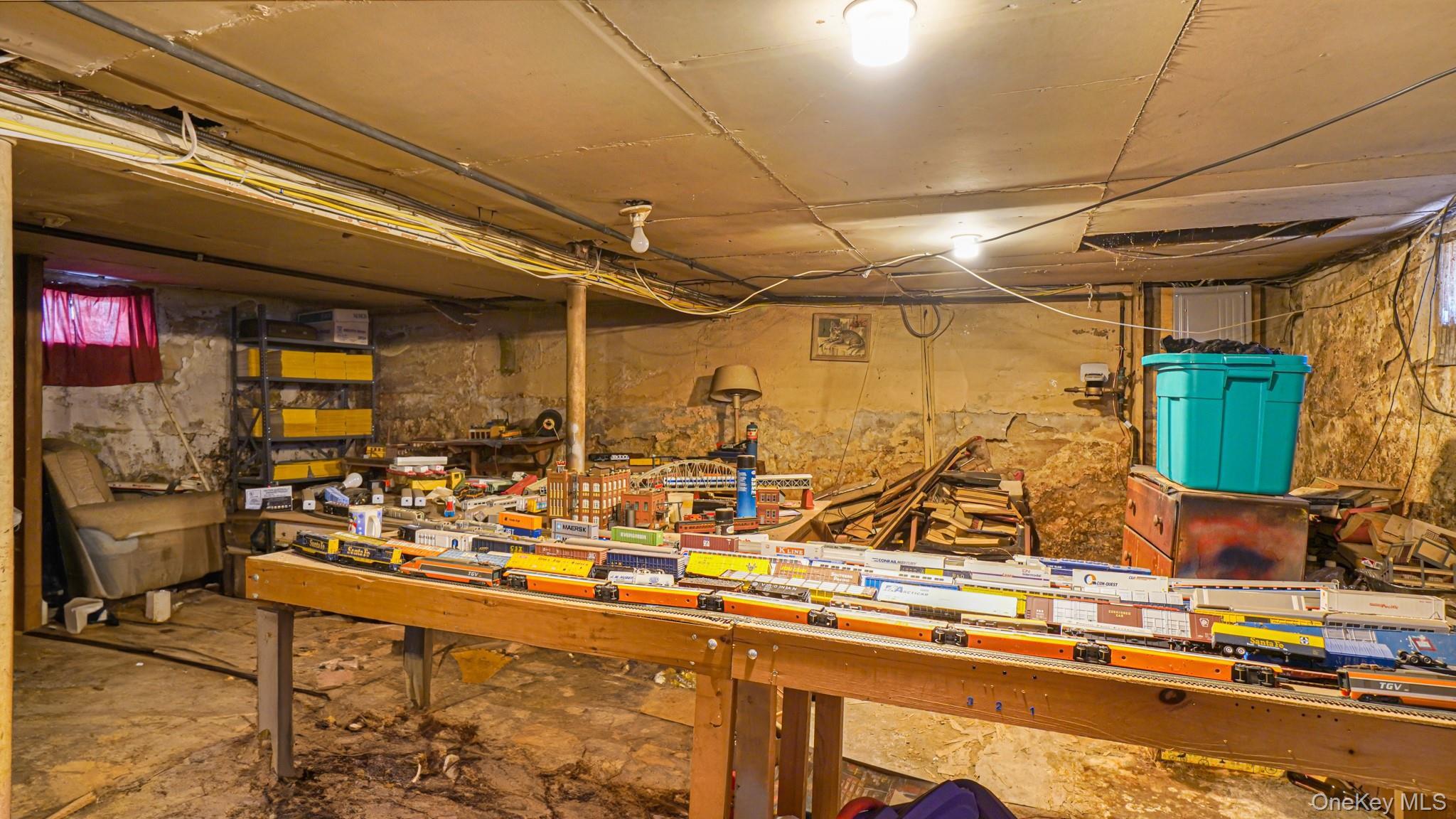 Single Family Meachem  Nassau County, NY 11003, MLS-909372-10