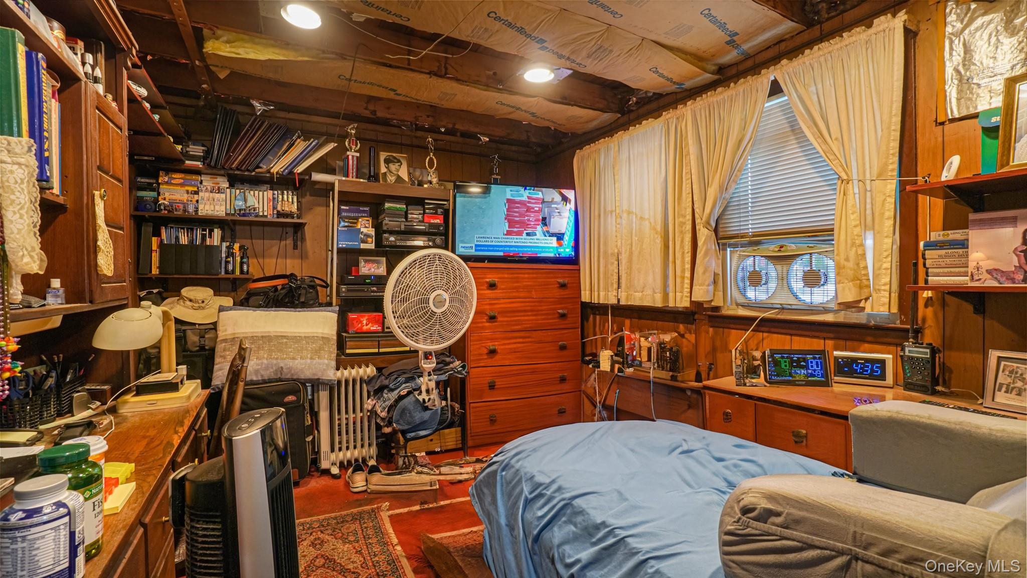 Single Family Meachem  Nassau County, NY 11003, MLS-909372-16