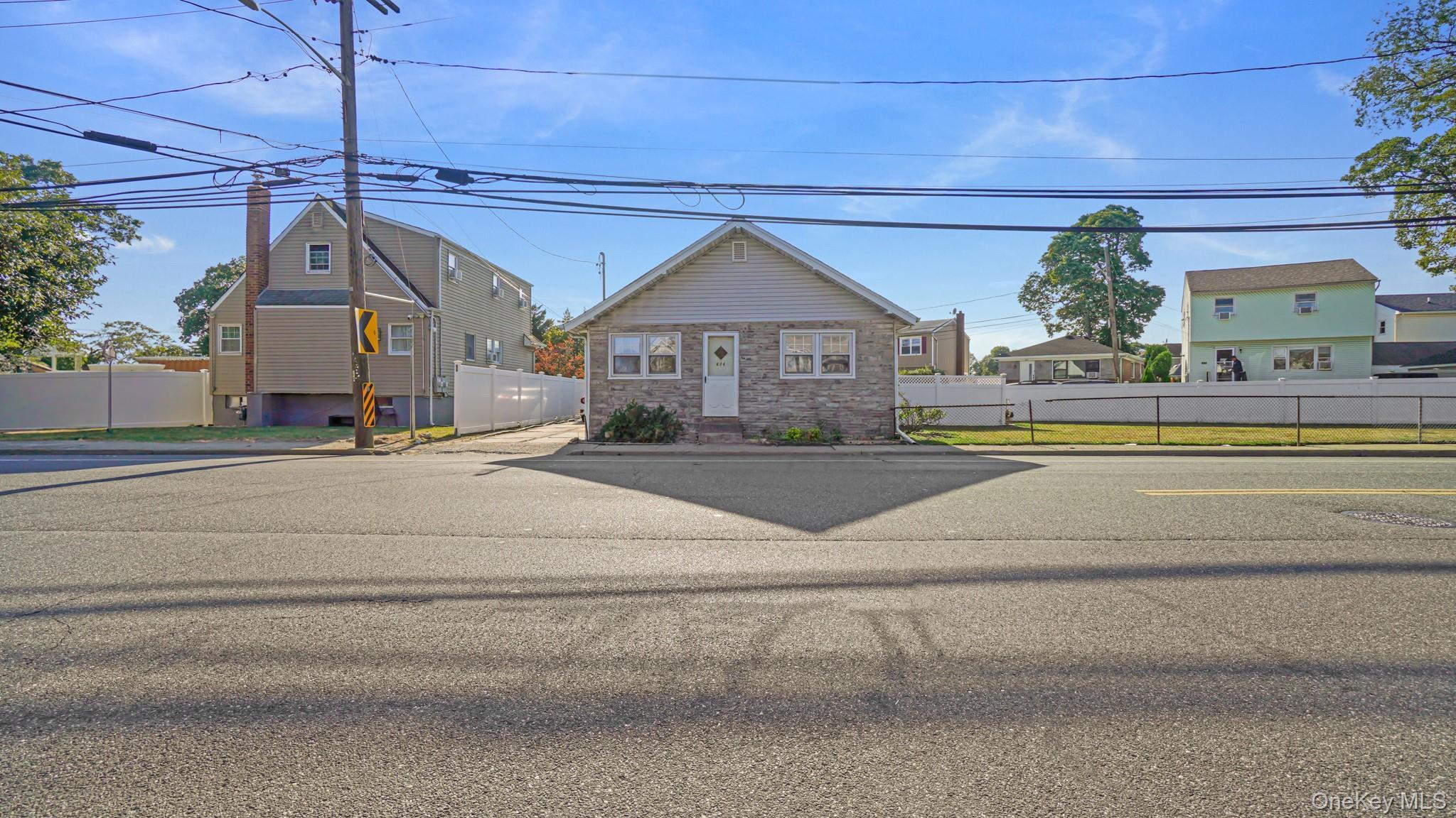 Single Family Meachem  Nassau County, NY 11003, MLS-909372-2