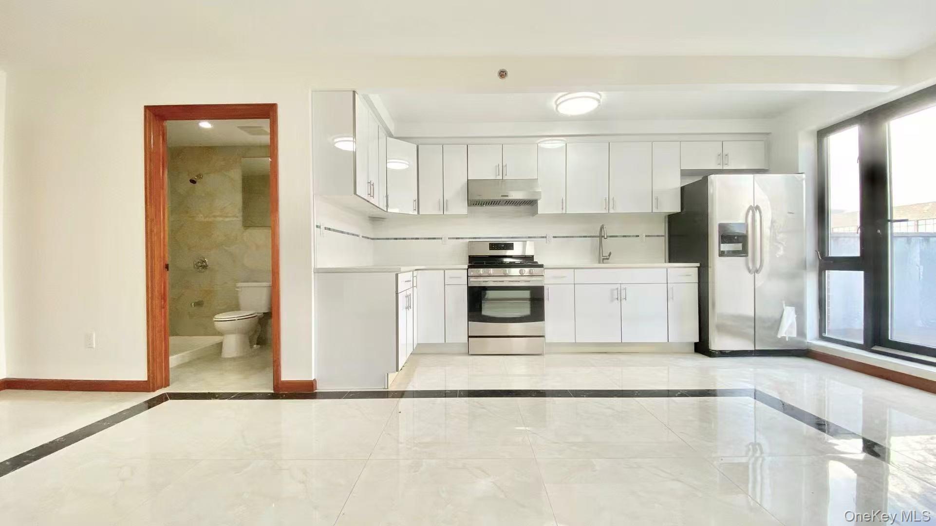 Condo 41st  Queens, NY 11368, MLS-909396-3