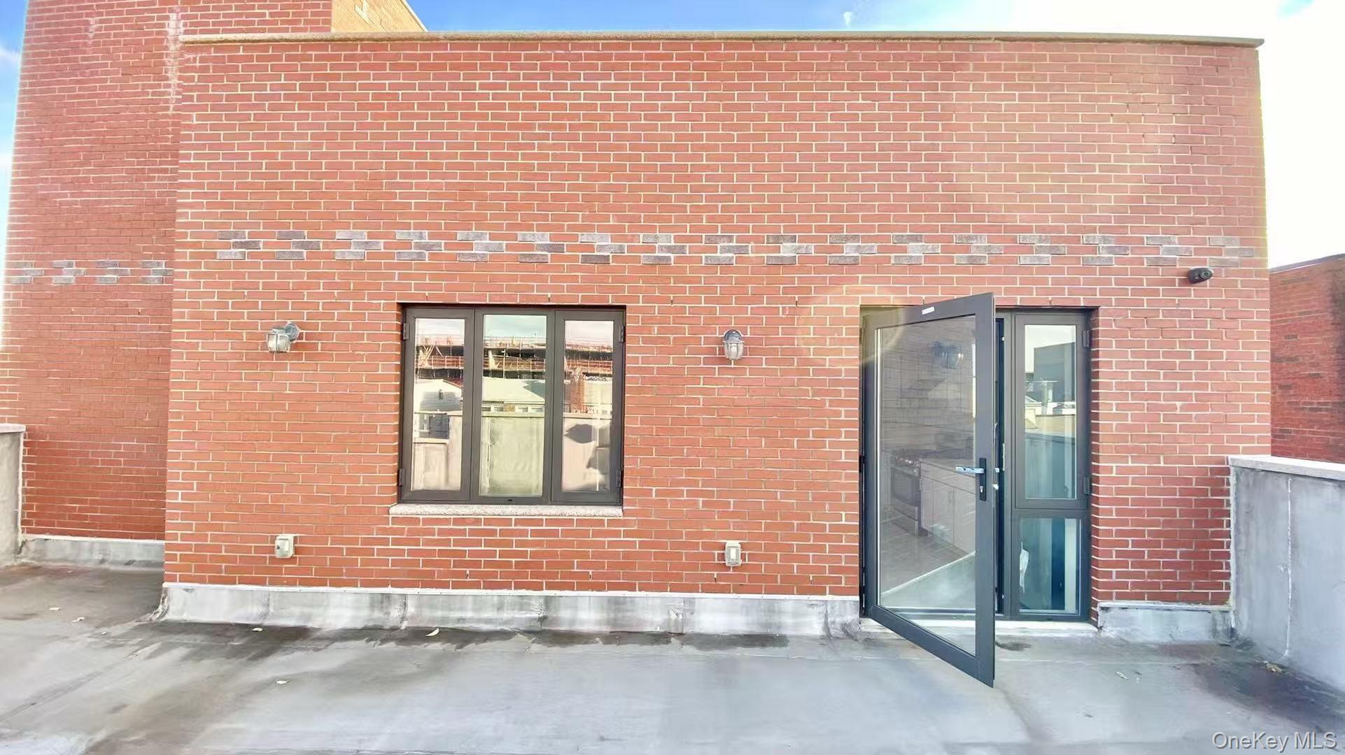 Condo 41st  Queens, NY 11368, MLS-909396-4