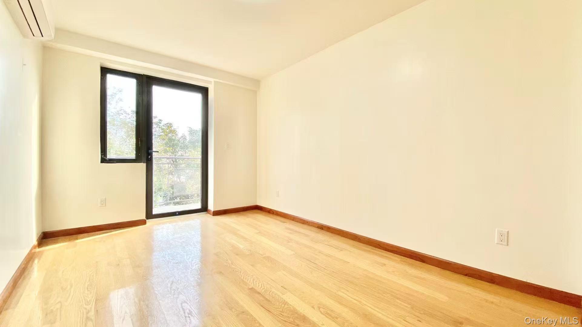 Condo 41st  Queens, NY 11368, MLS-909396-6