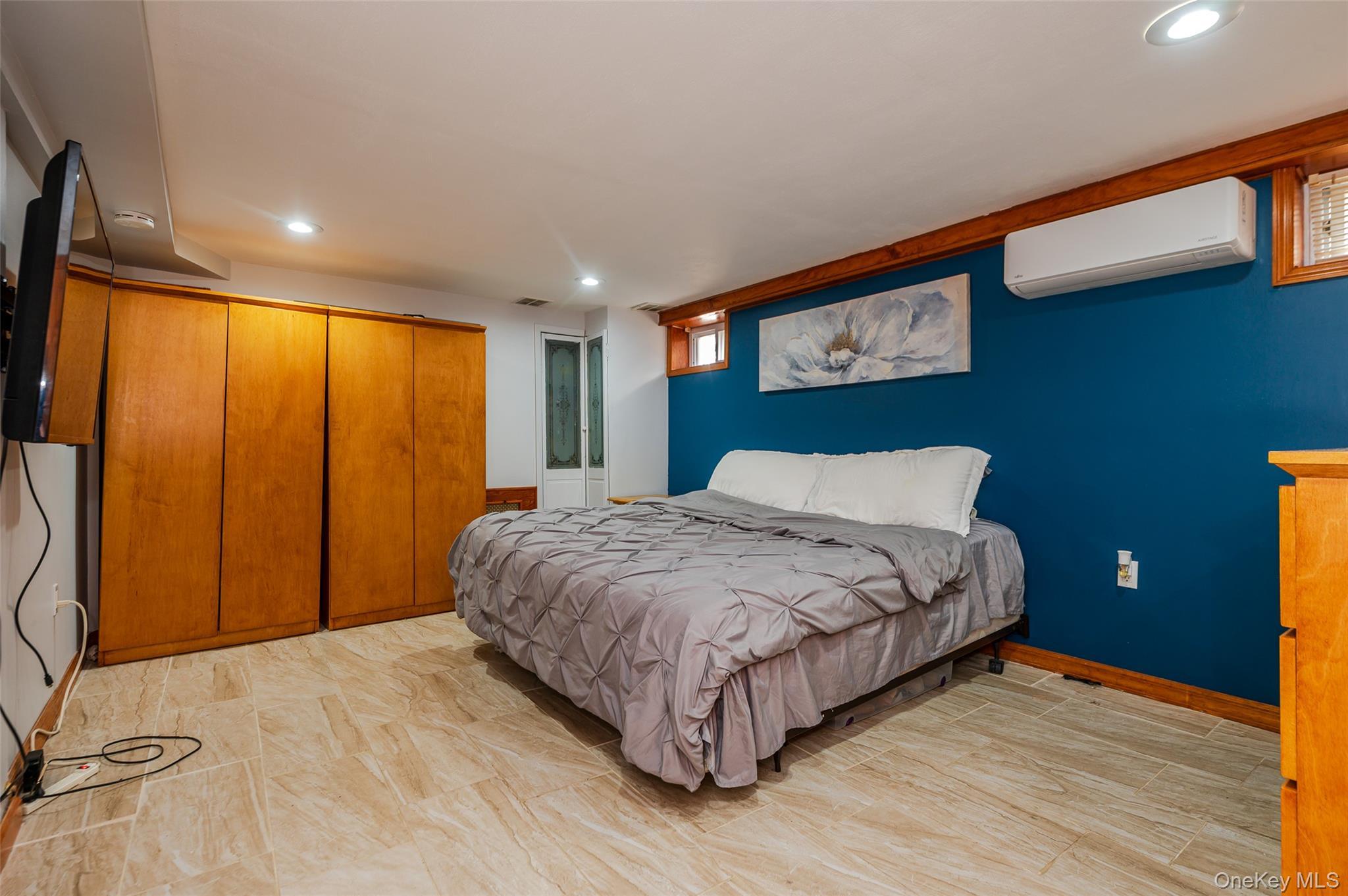 Single Family Collfield Staten Island, NY 10314, MLS-909409-27