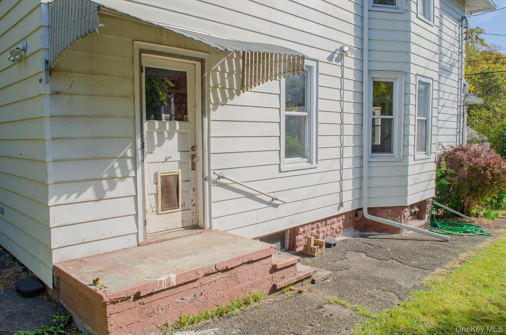 Single Family Third  Ulster County, NY 12401, MLS-909430-32