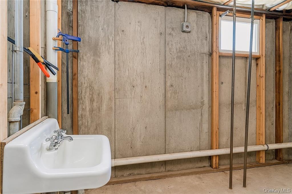 Single Family Finley Staten Island, NY 10306, MLS-909443-27