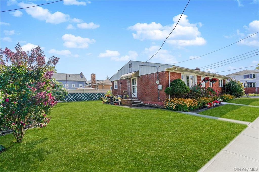 Single Family Finley Staten Island, NY 10306, MLS-909443-4