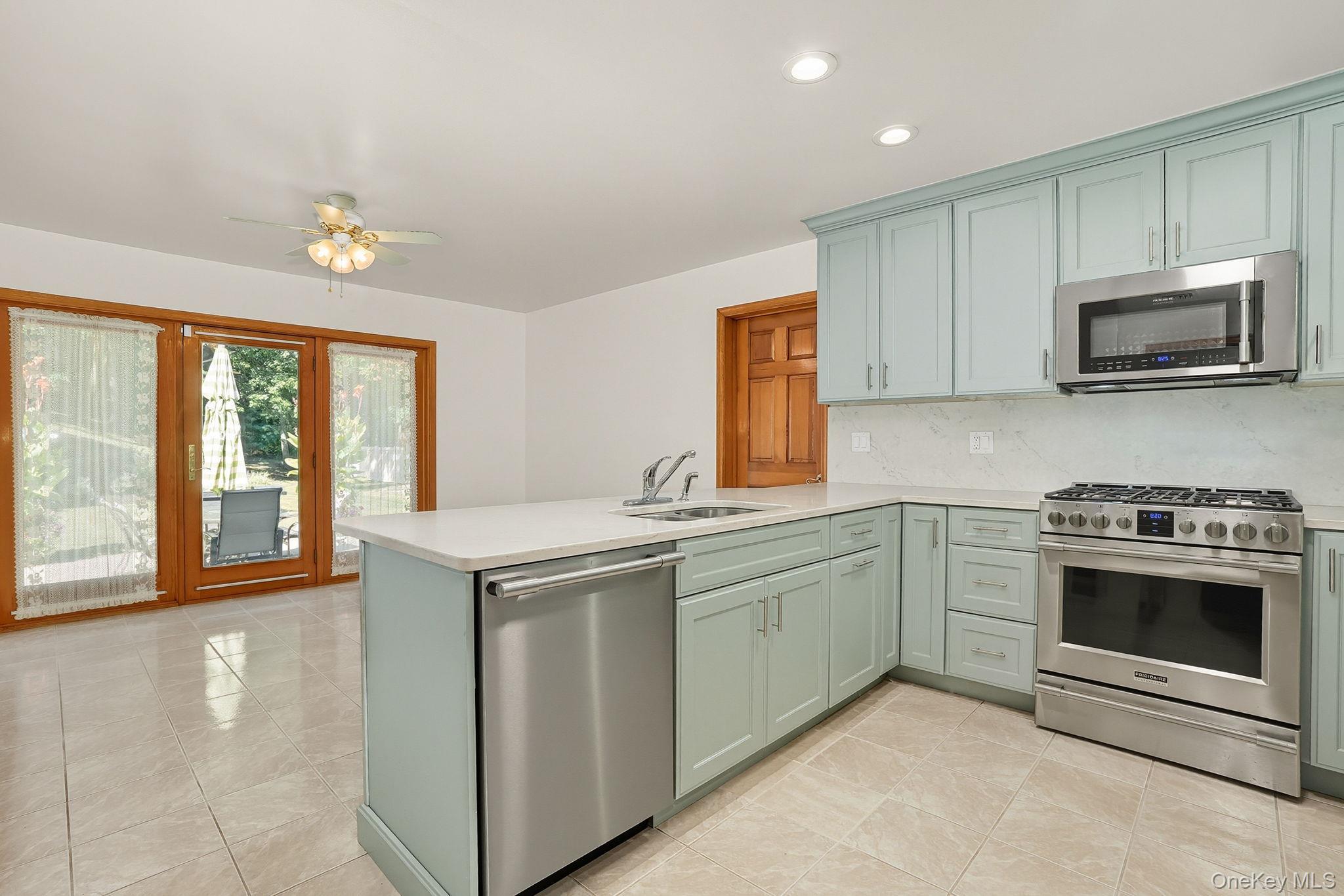 Single Family Red Hawk  Dutchess County, NY 12601, MLS-909444-15