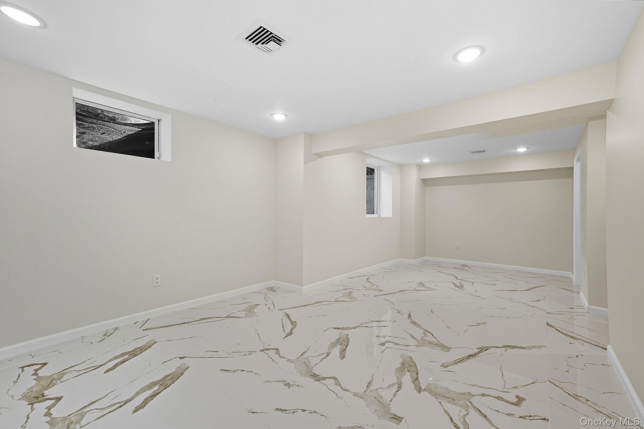 Single Family Red Hawk  Dutchess County, NY 12601, MLS-909444-35