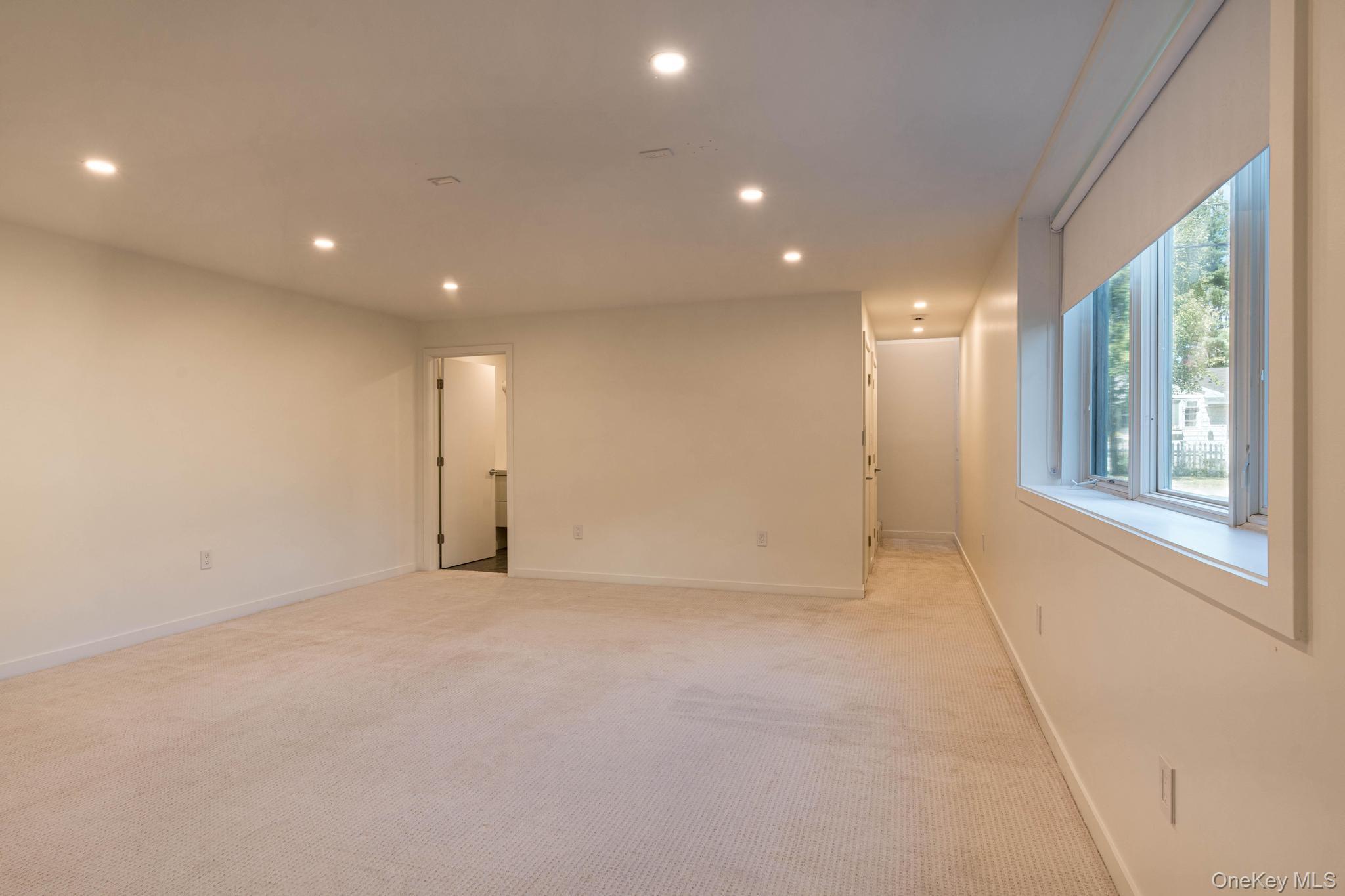 Single Family Glenwood Dutchess County, NY 12603, MLS-909464-42